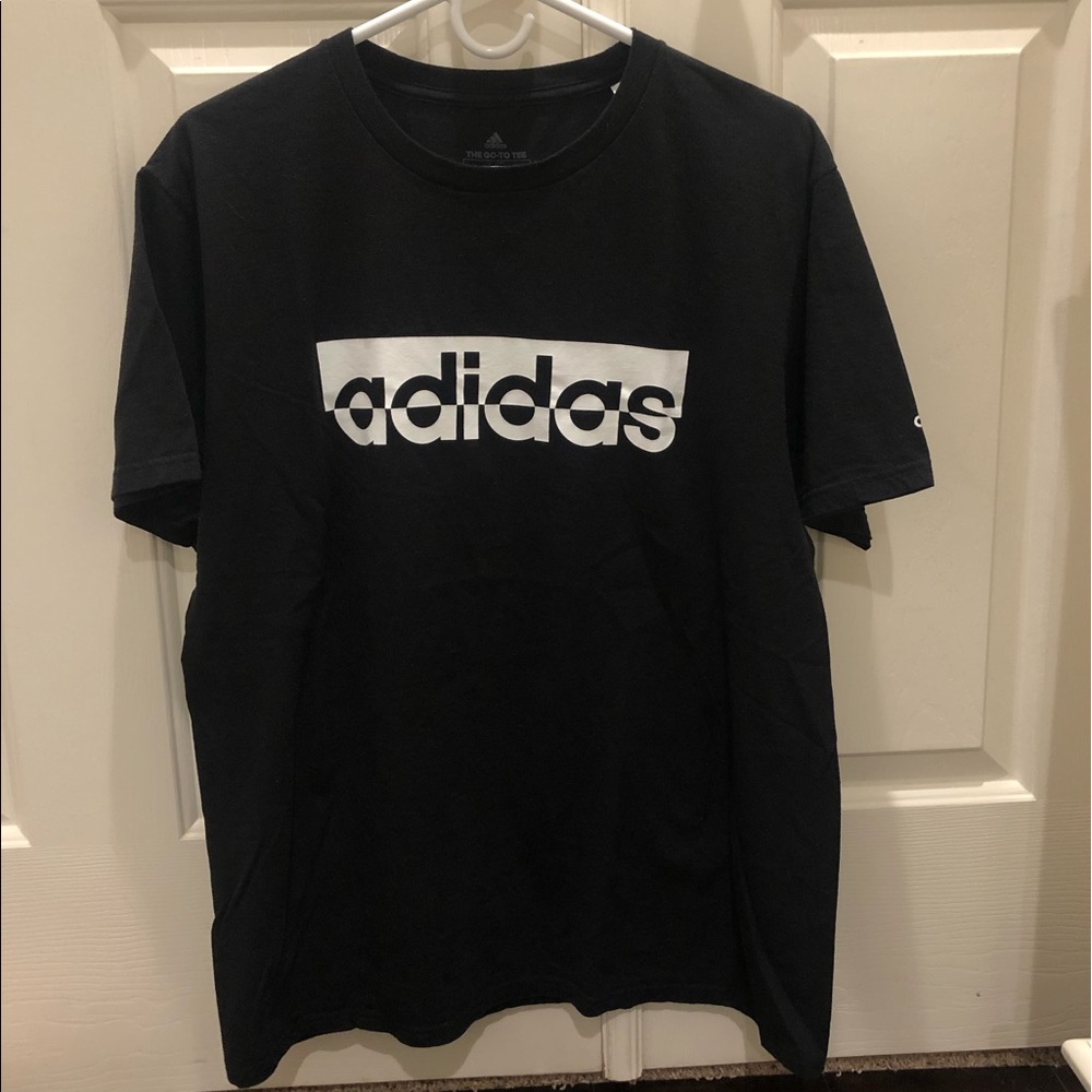 adidas tee 🤍